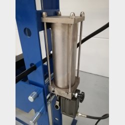 Vrkstedspresse 50T luft-hydraulisk