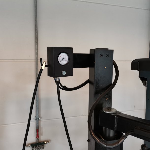 Dkmonteringsapparat assistent burst