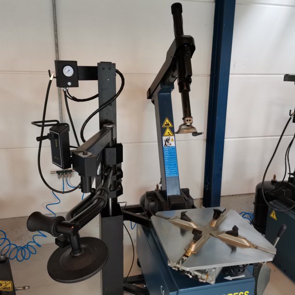 Dkmonteringsapparat assistent burst