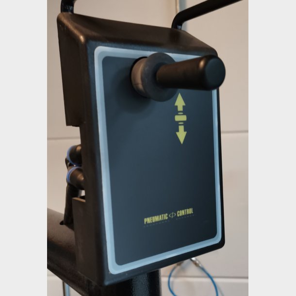 D�ksel f. hj�lparm op/ned