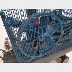 Kompressor 7,5Kw, 1000l/m, 12,5bar, 200l tank