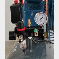 Kompressor 2,2Kw, 300l/m, 10bar, 100l tank